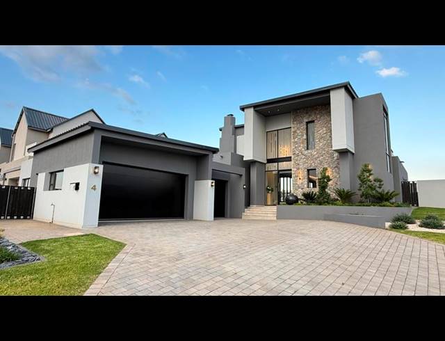 5 BEDROOM HOUSE FOR SALE IN MIDSTREAM HEIGHTS